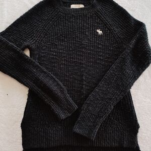 Abercrombie & Fitch Black Ribbed Crewneck Sweater with Contrast Moose Logo